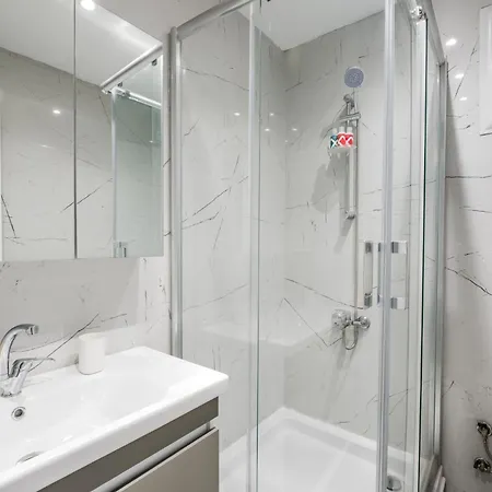 Сasa de vacaciones House W Garden 10 Min To Citys In Beyoglu *